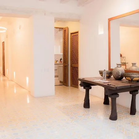 Magnificent 3br House With Modern Deco In Cartagena