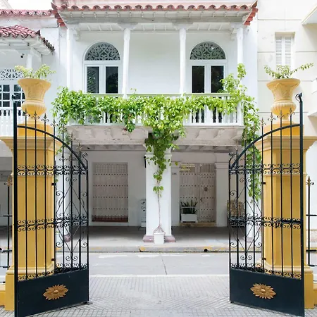 Magnificent 3br House With Modern Deco In Holiday home *