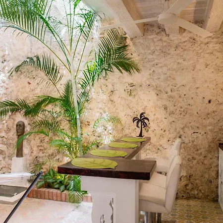 Magnificent 3br House With Modern Deco In Cartagena